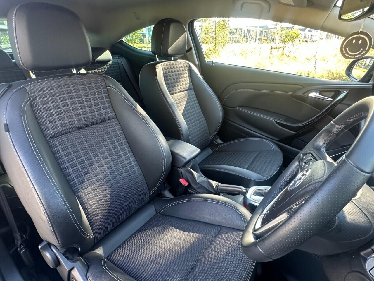 Vauxhall Astra GTC view 14