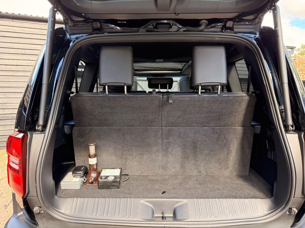 Toyota Land Cruiser view 20