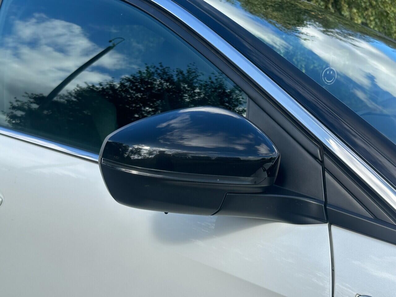 Peugeot 5008 view 14