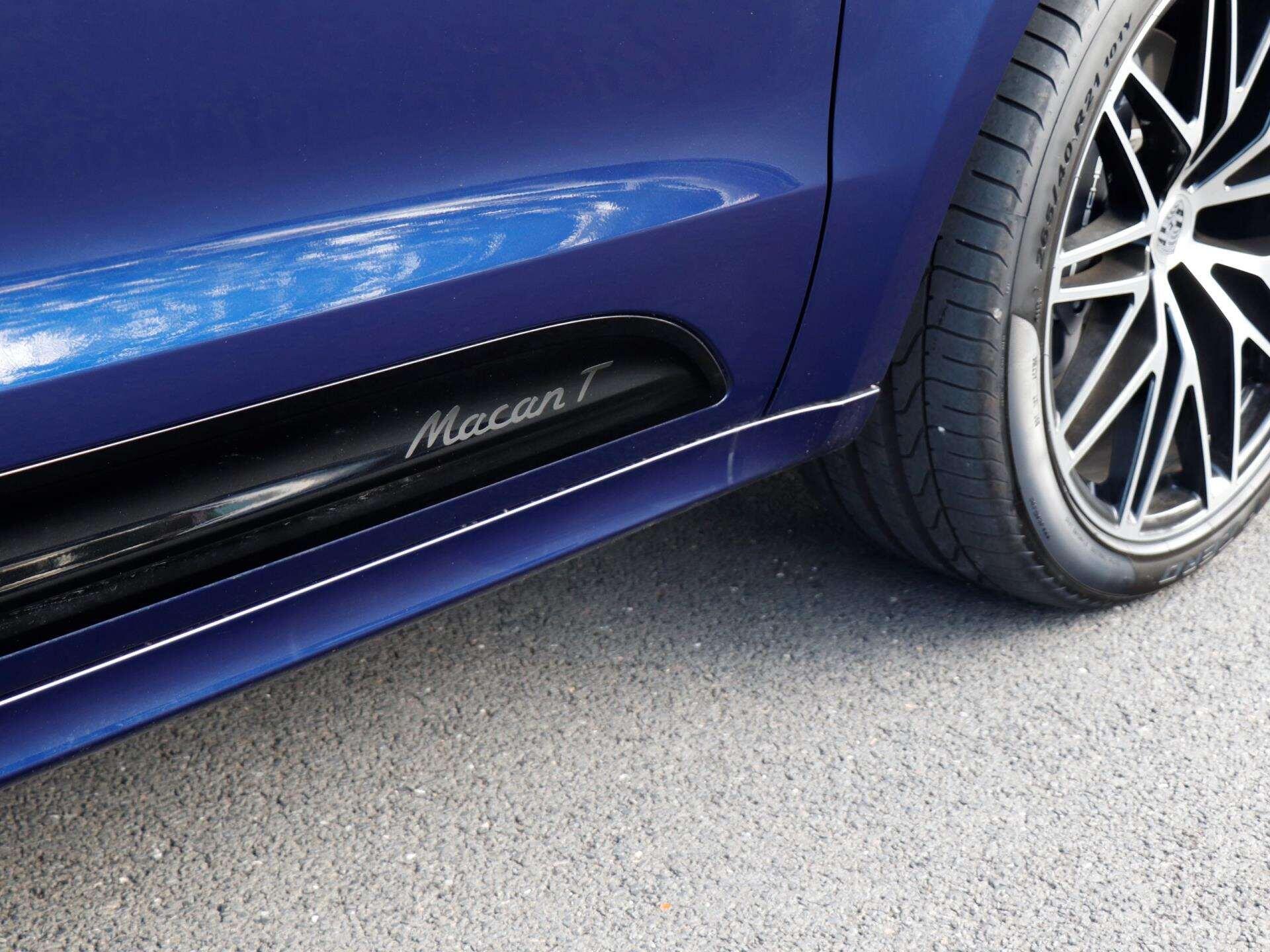 Porsche Macan view 33