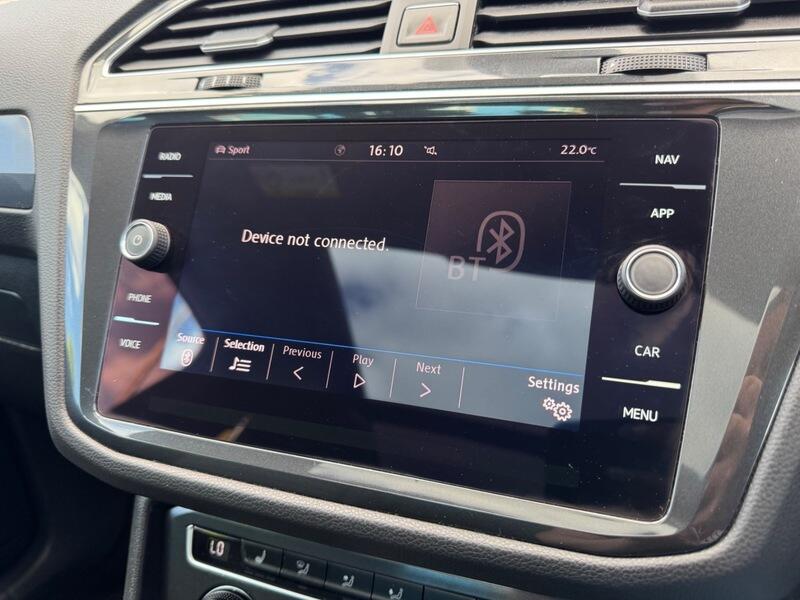 Volkswagen Tiguan view 18