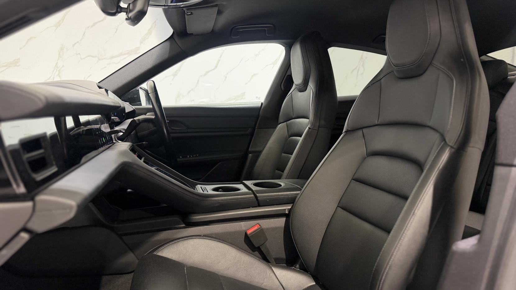 Porsche Taycan view 11