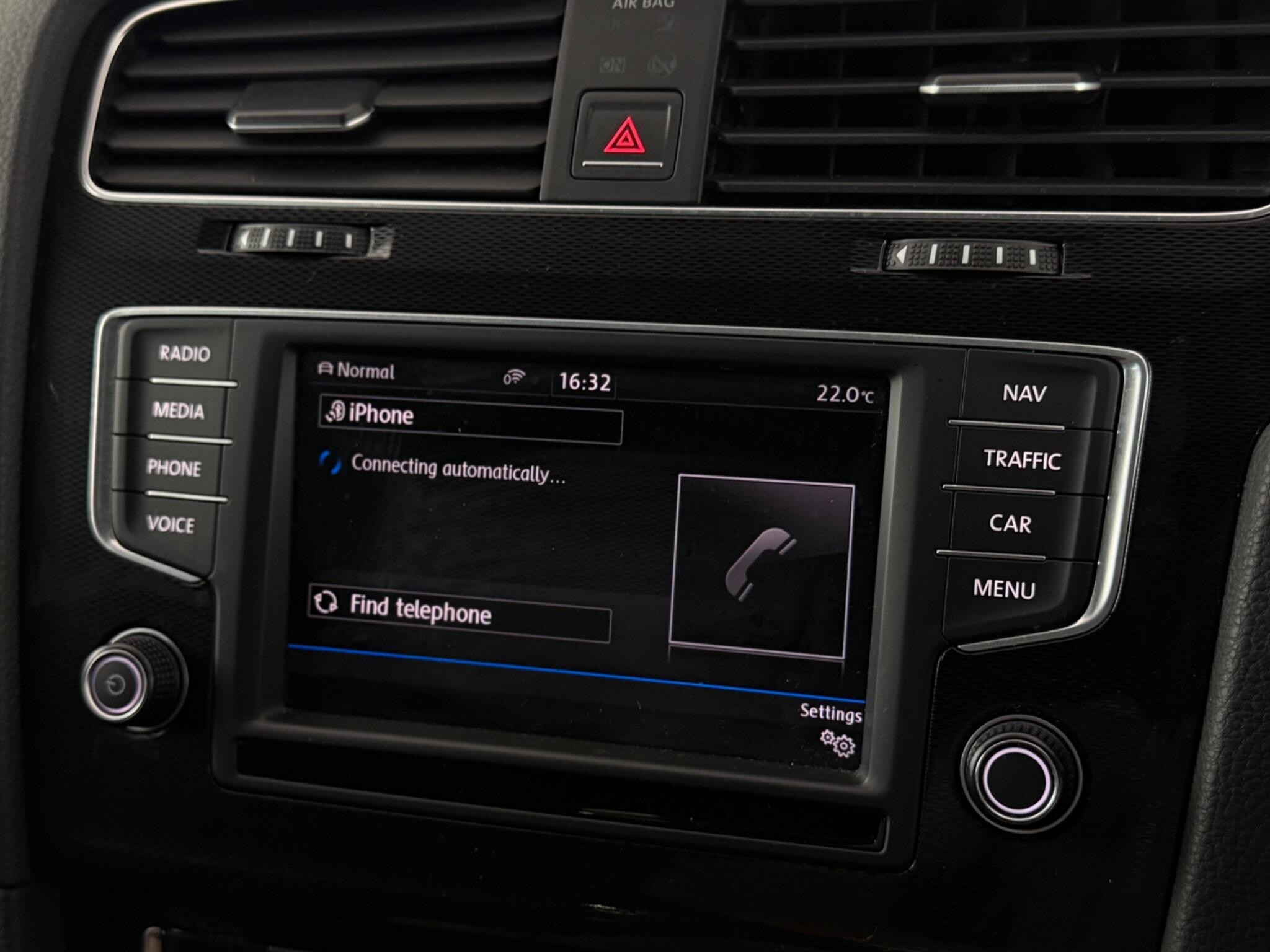 Volkswagen Golf view 29