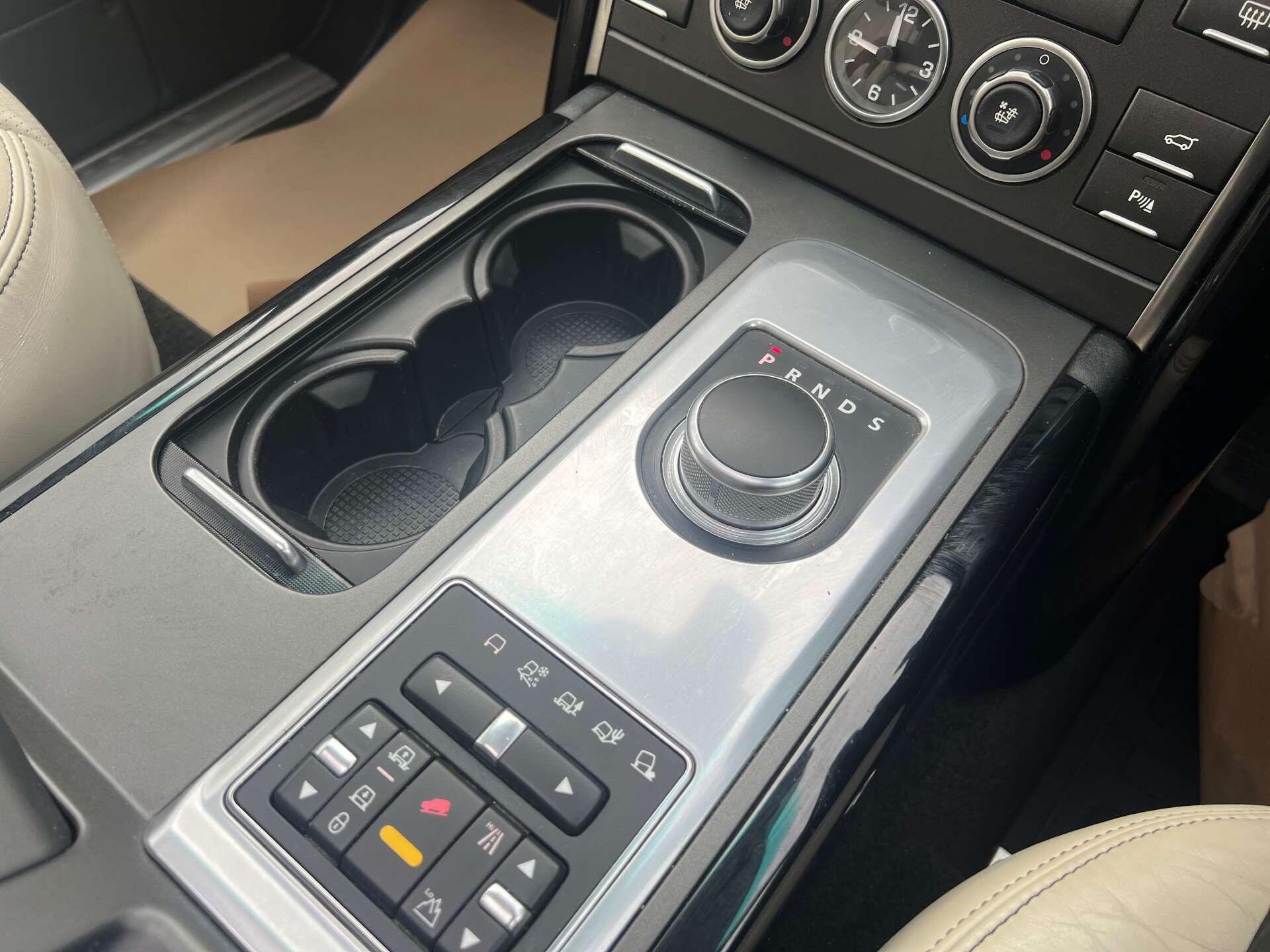 Land Rover Range Rover view 31