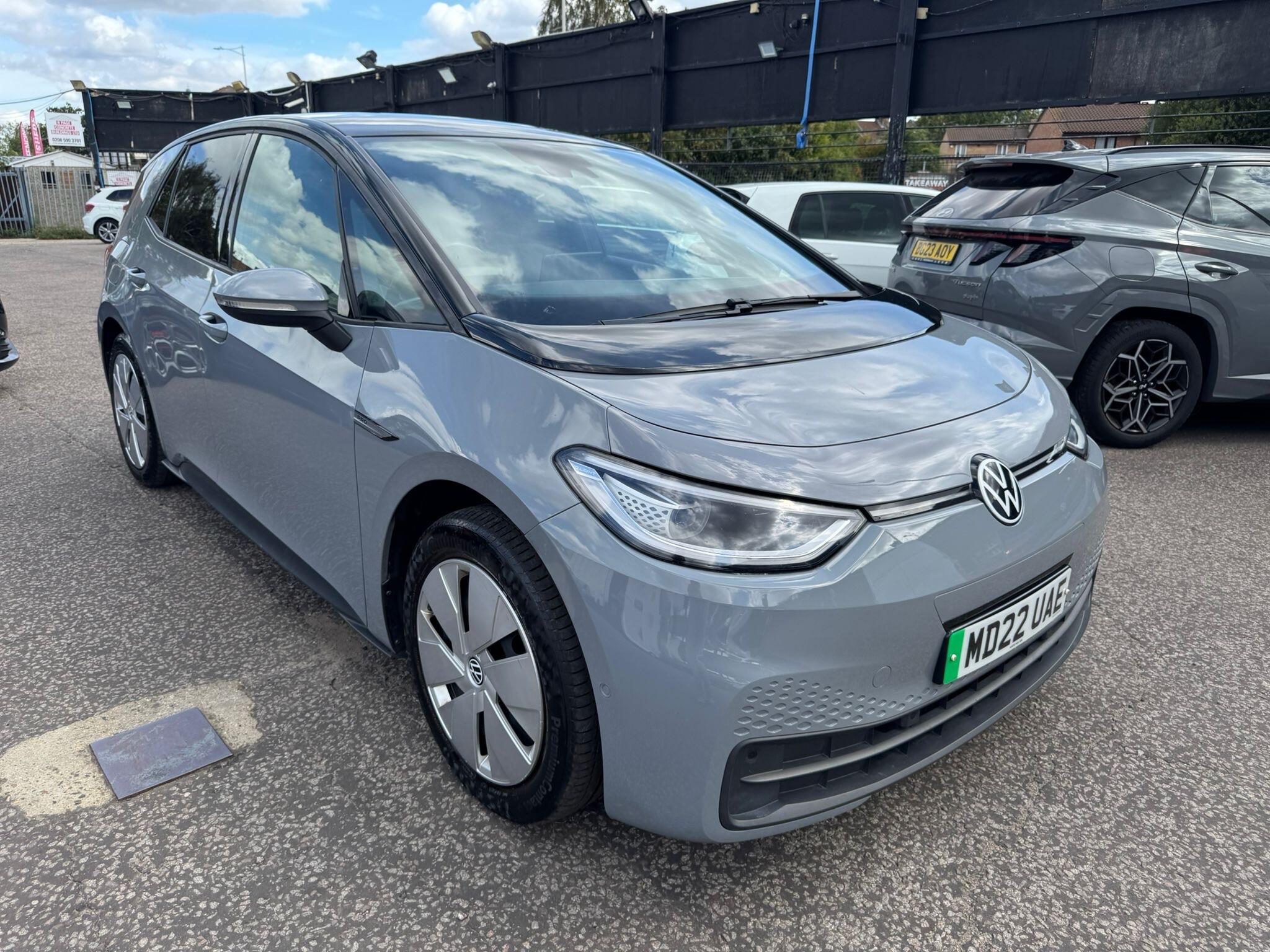 Volkswagen Id.3 view 5