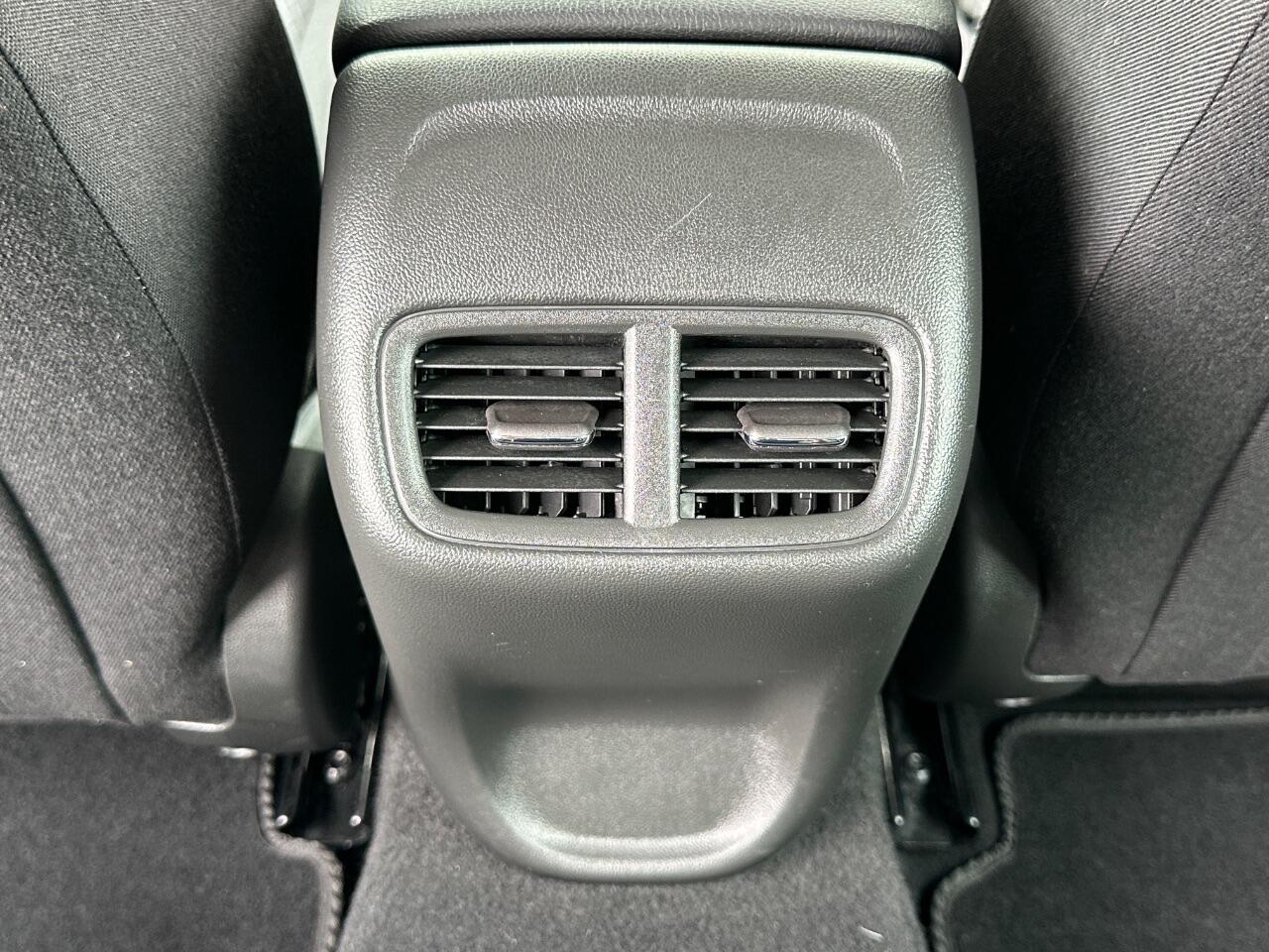 Vauxhall Insignia view 25