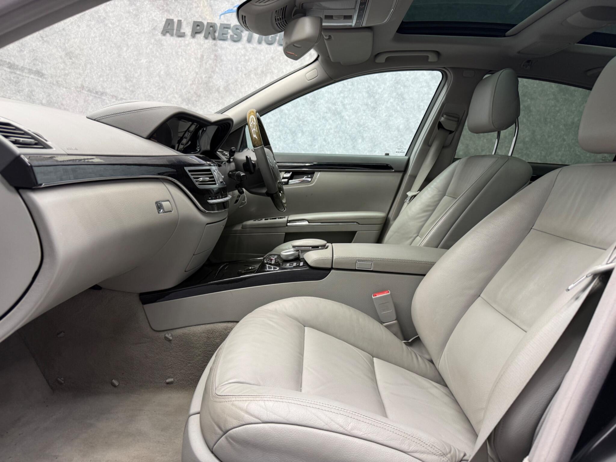 Mercedes-Benz S Class view 3