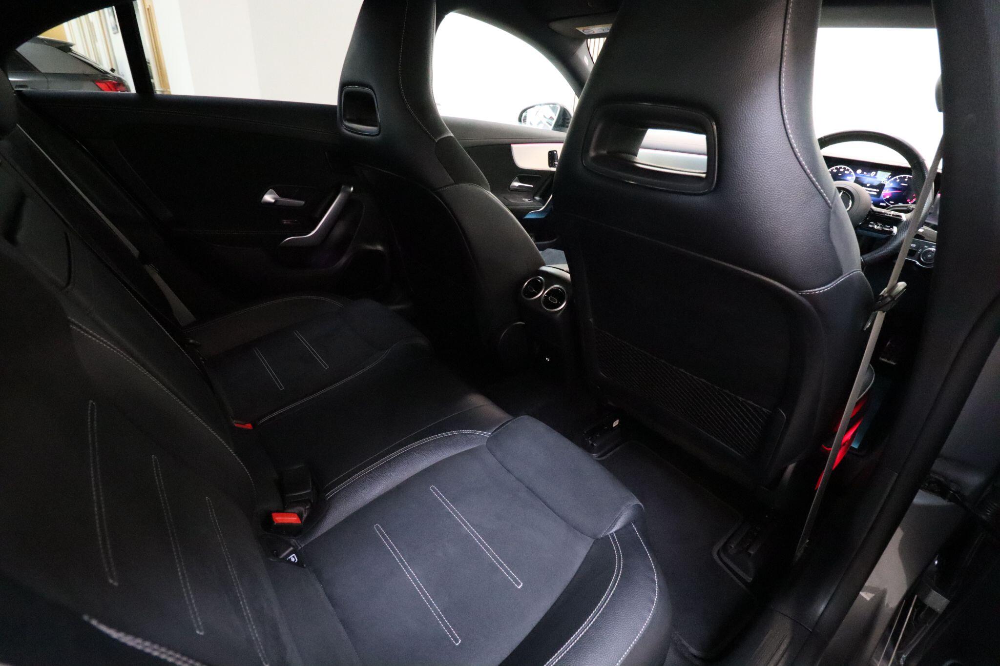 Mercedes-Benz Cla view 14