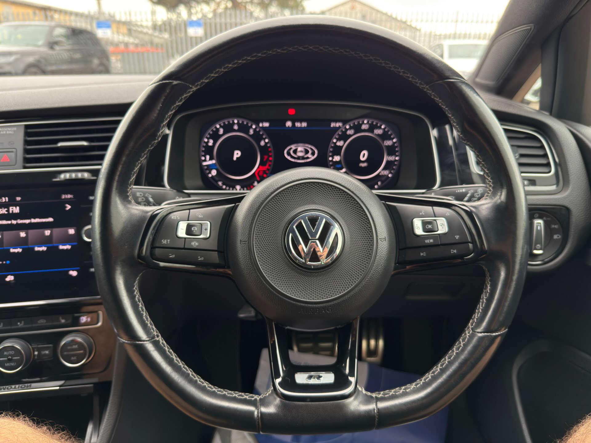 Volkswagen Golf view 53