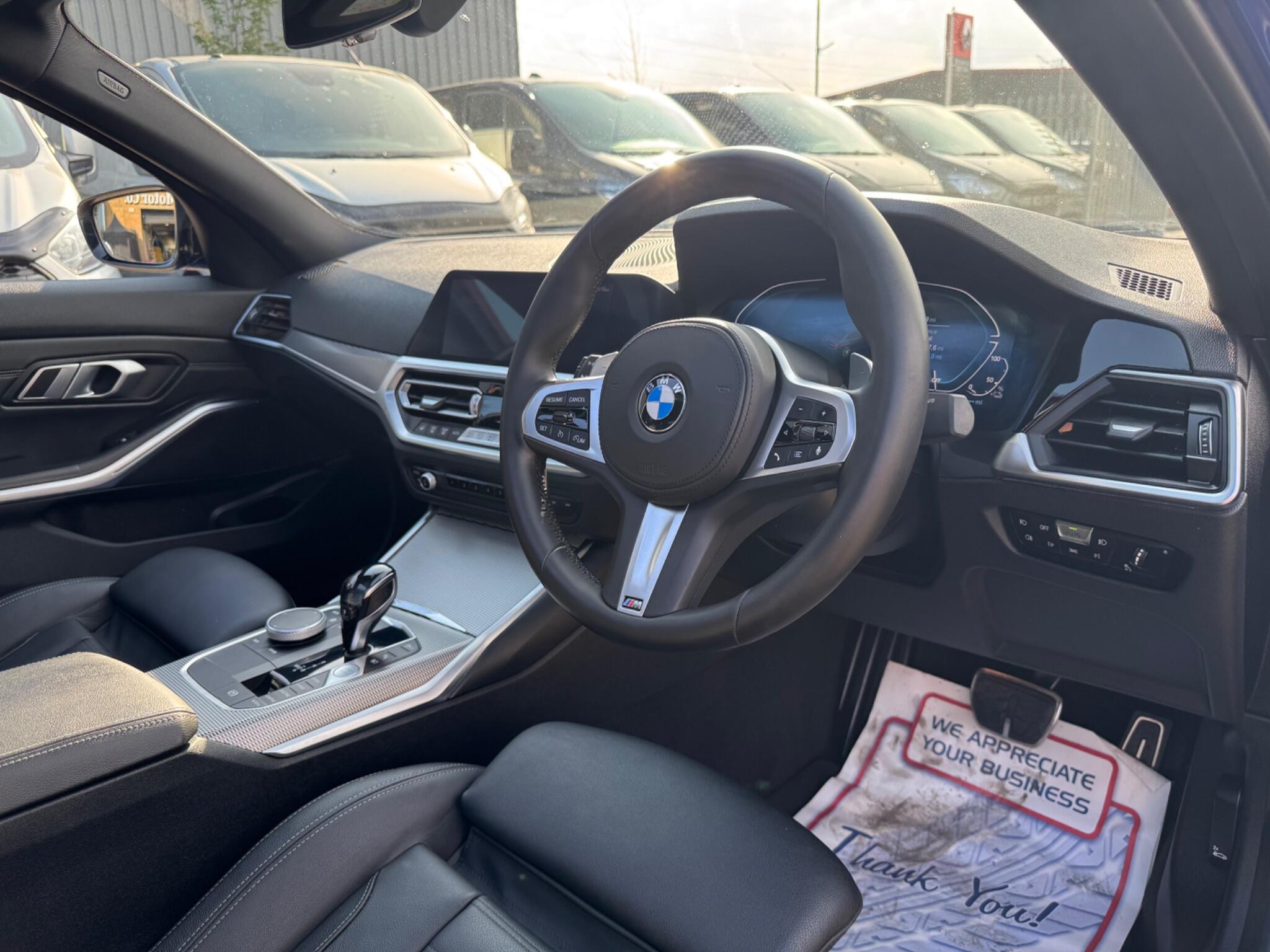 BMW 3 Series view 19