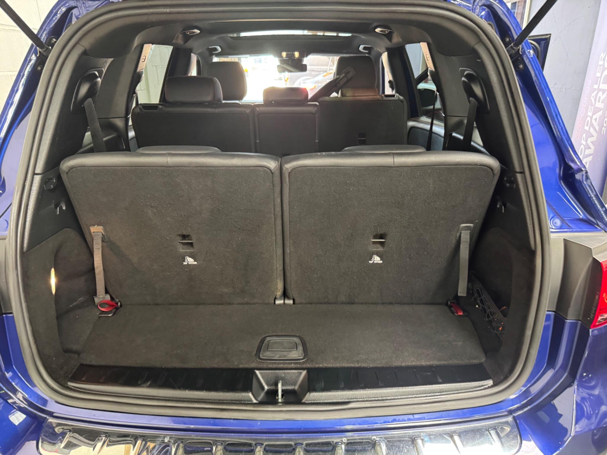 Mercedes-Benz GLB view 58