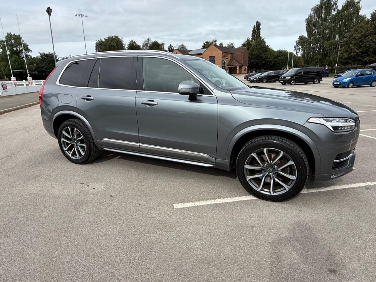 Volvo XC90 view 58