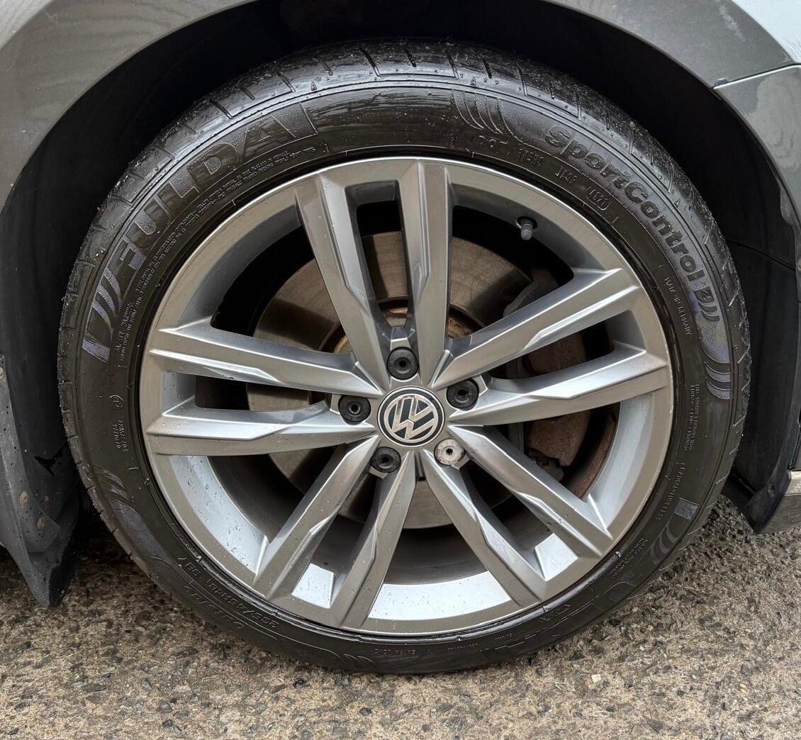 2015 Volkswagen Passat 2.0 BiTDI BlueMotion Tech GT DSG 4Motion Euro 6 (s/s) 4dr • 110,000 miles image 18