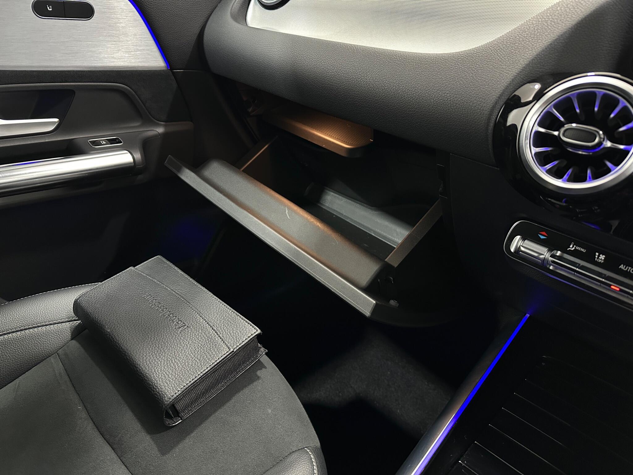 Mercedes-Benz B-Class view 30