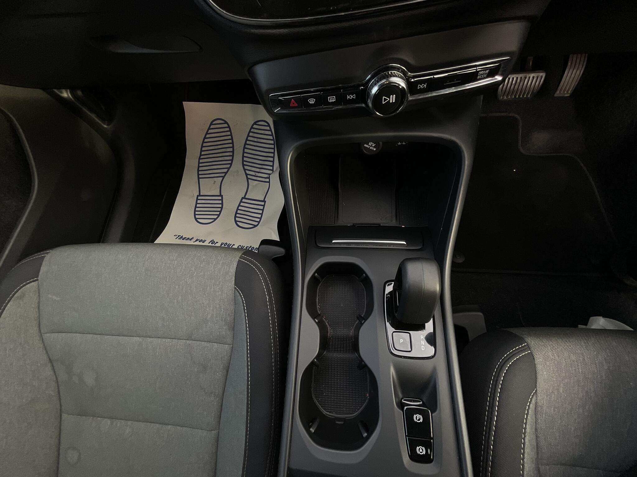 Volvo XC40 view 30