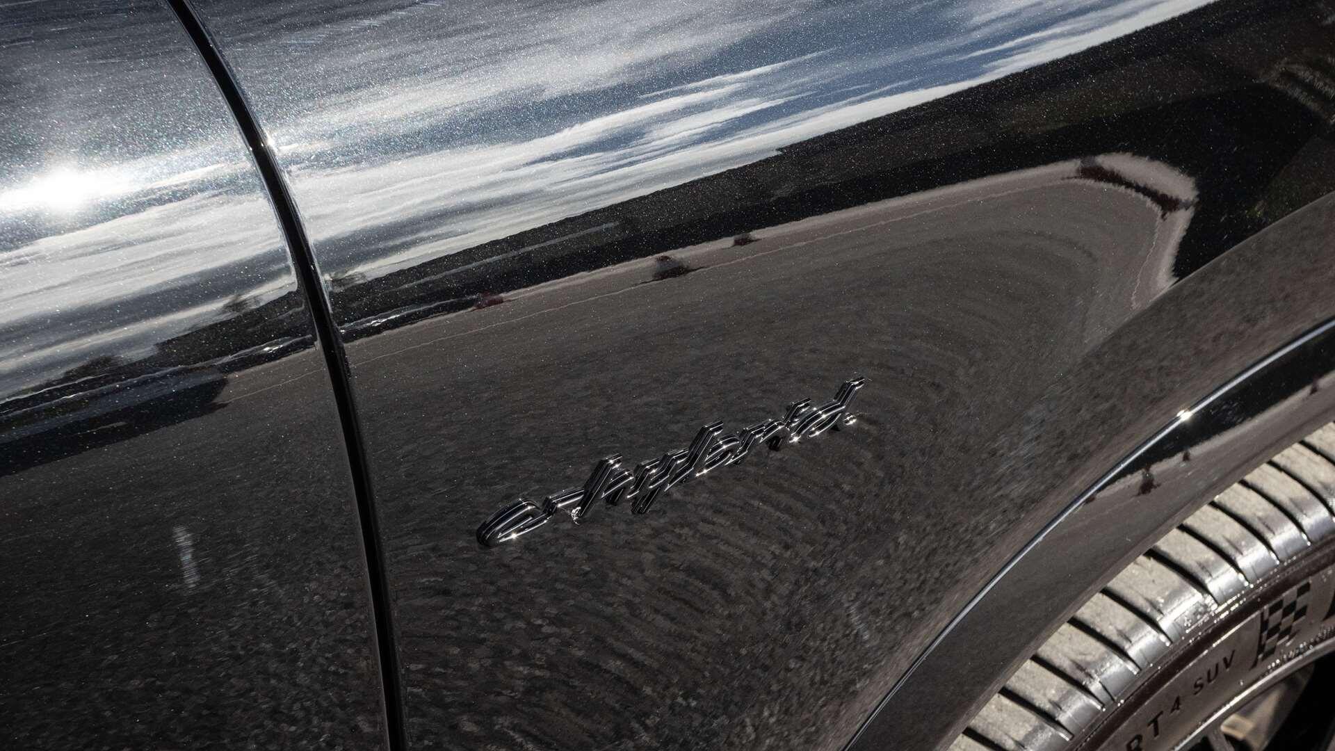 Porsche Cayenne view 38