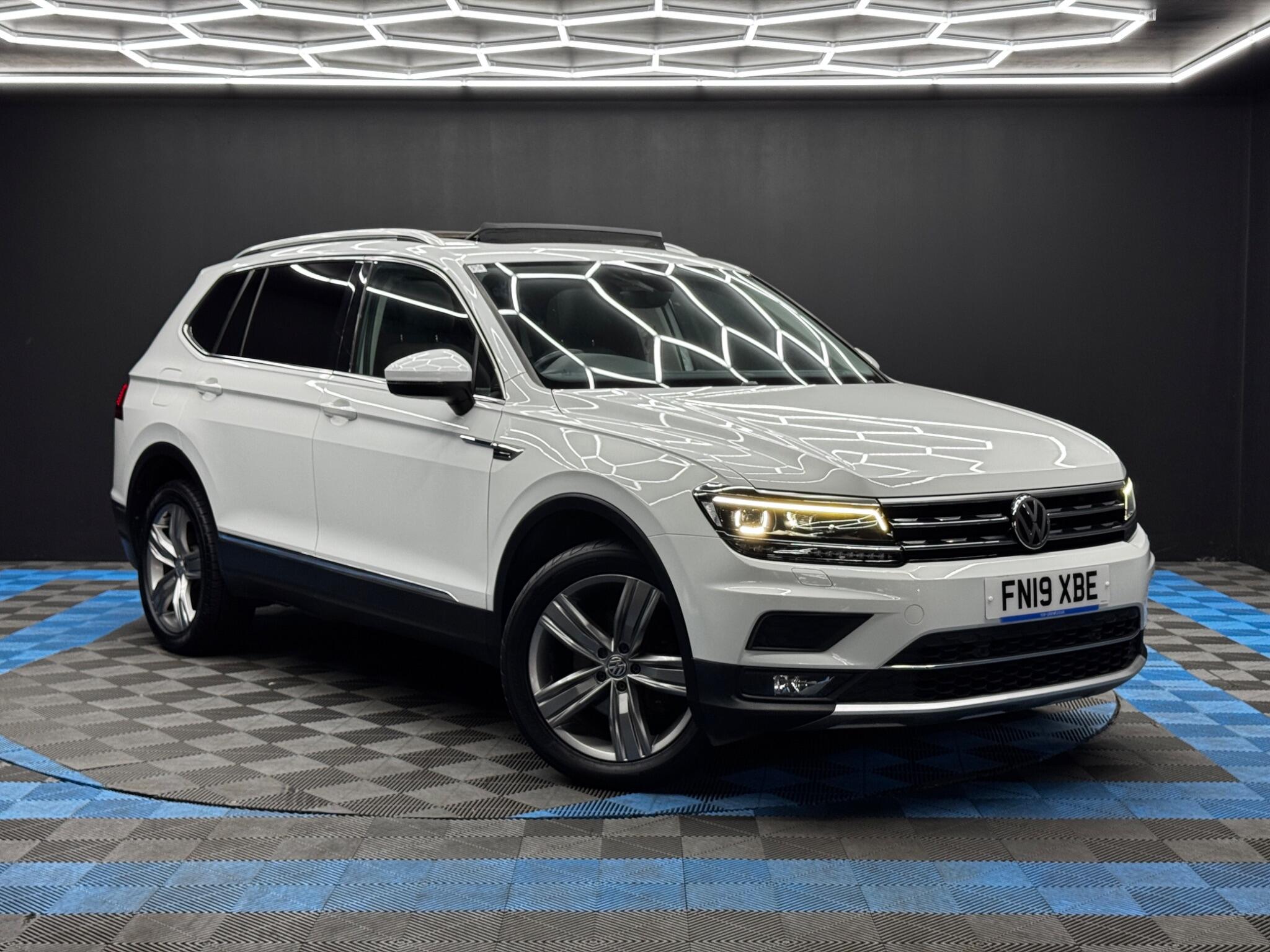 2019 Volkswagen Tiguan Allspace in White for sale