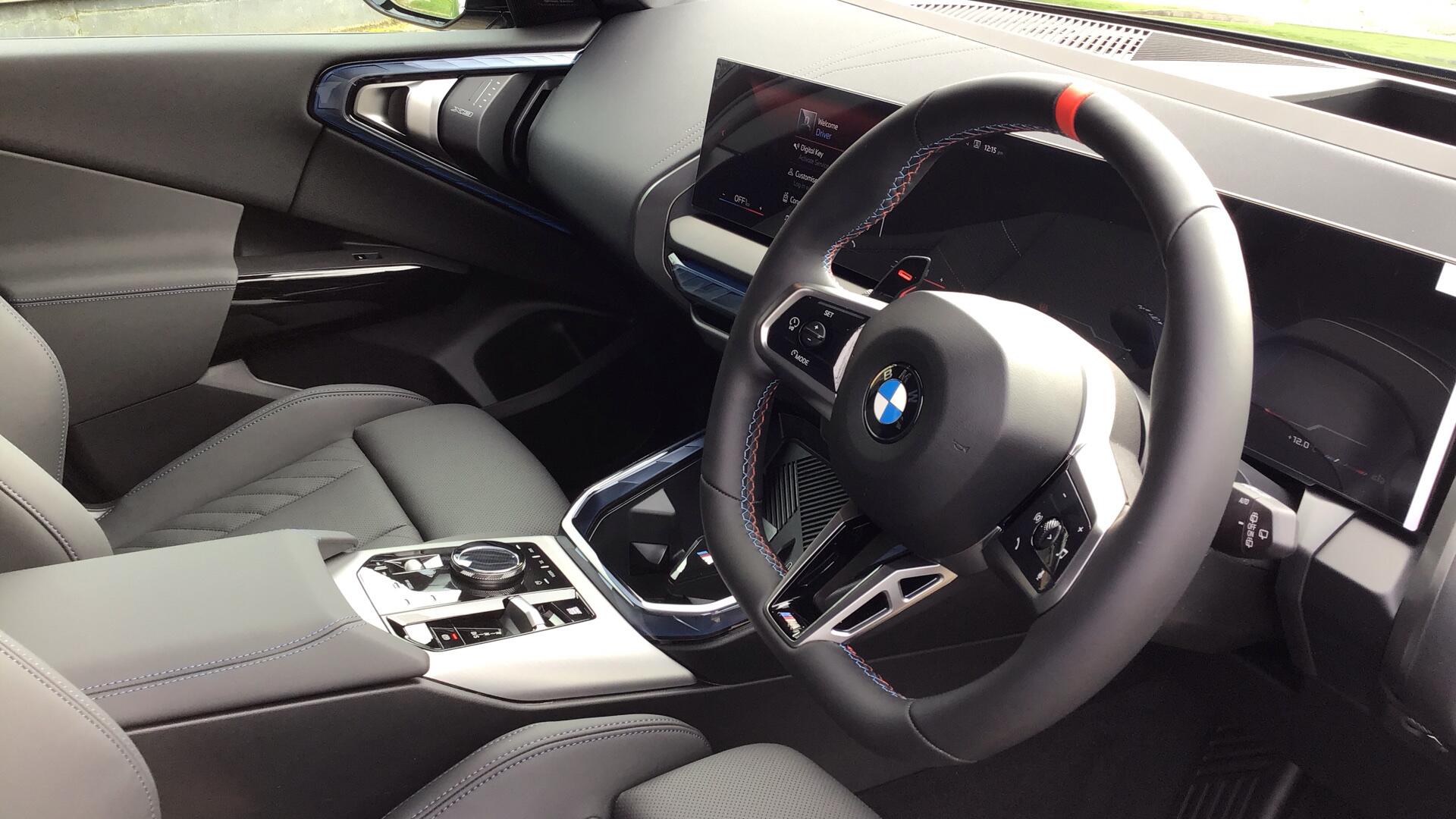 BMW X3 view 6