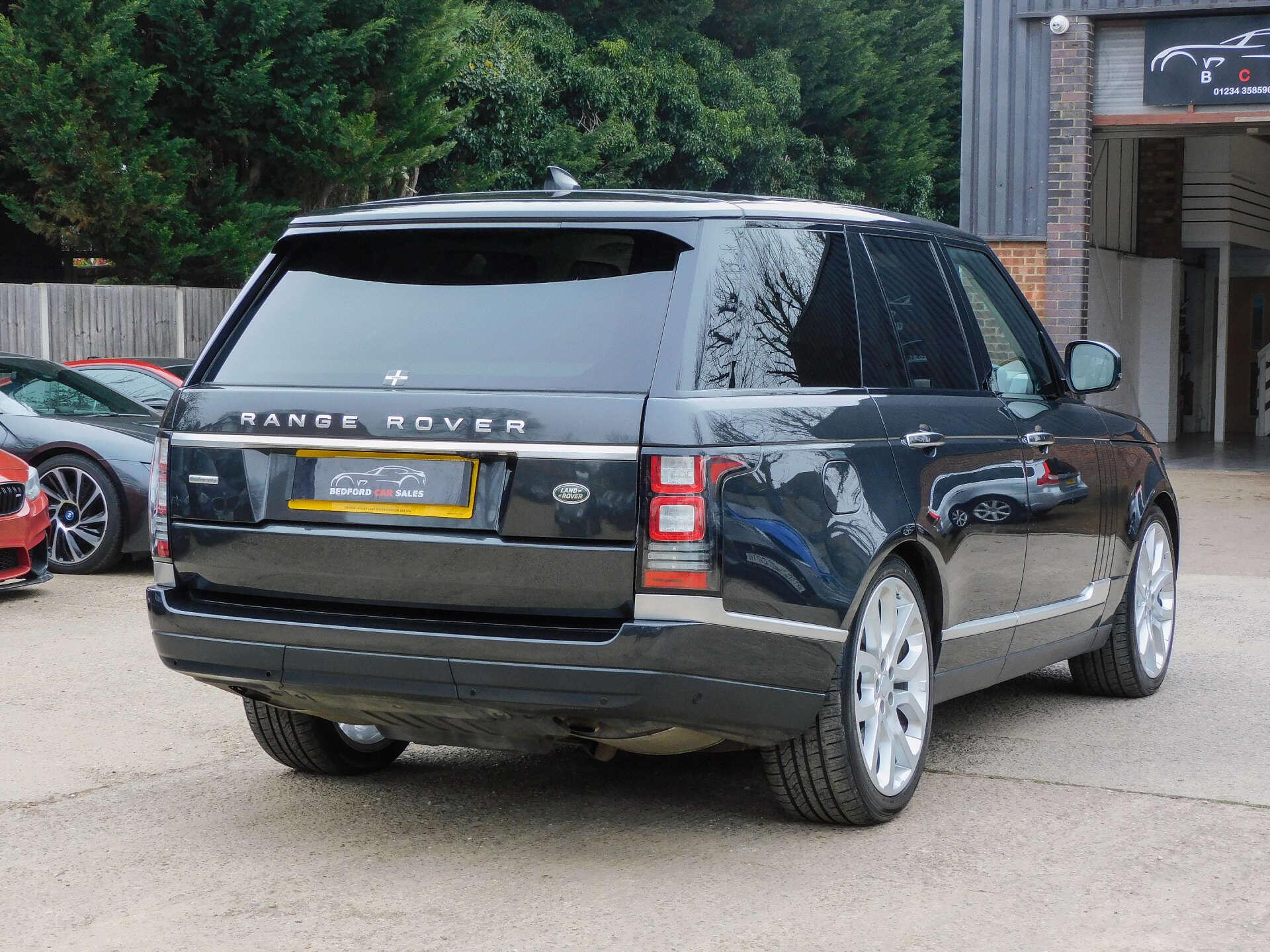 Land Rover Range Rover view 14
