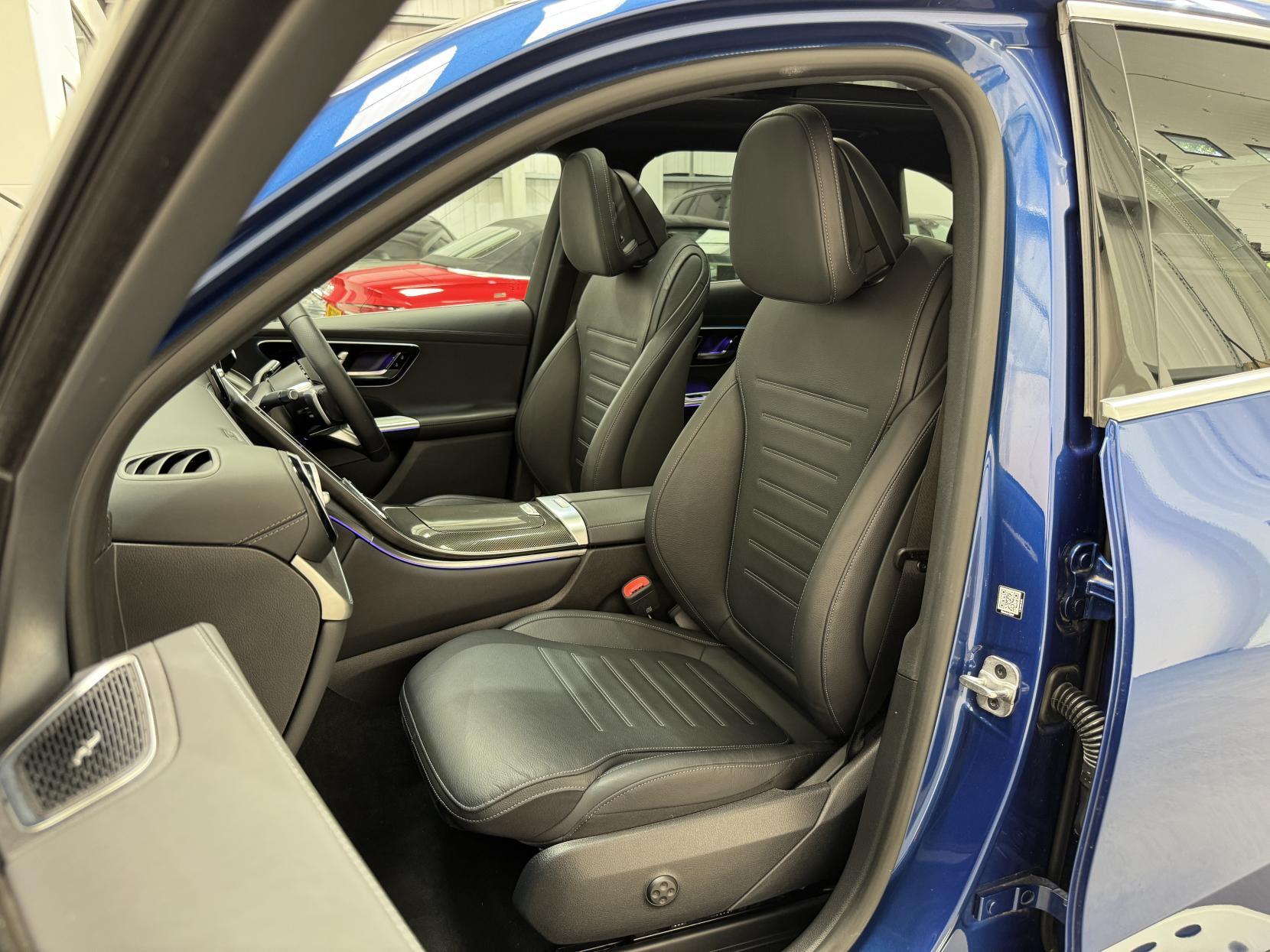 Mercedes-Benz GLC view 60