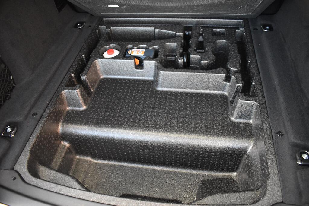 Land Rover Range Rover Velar view 48