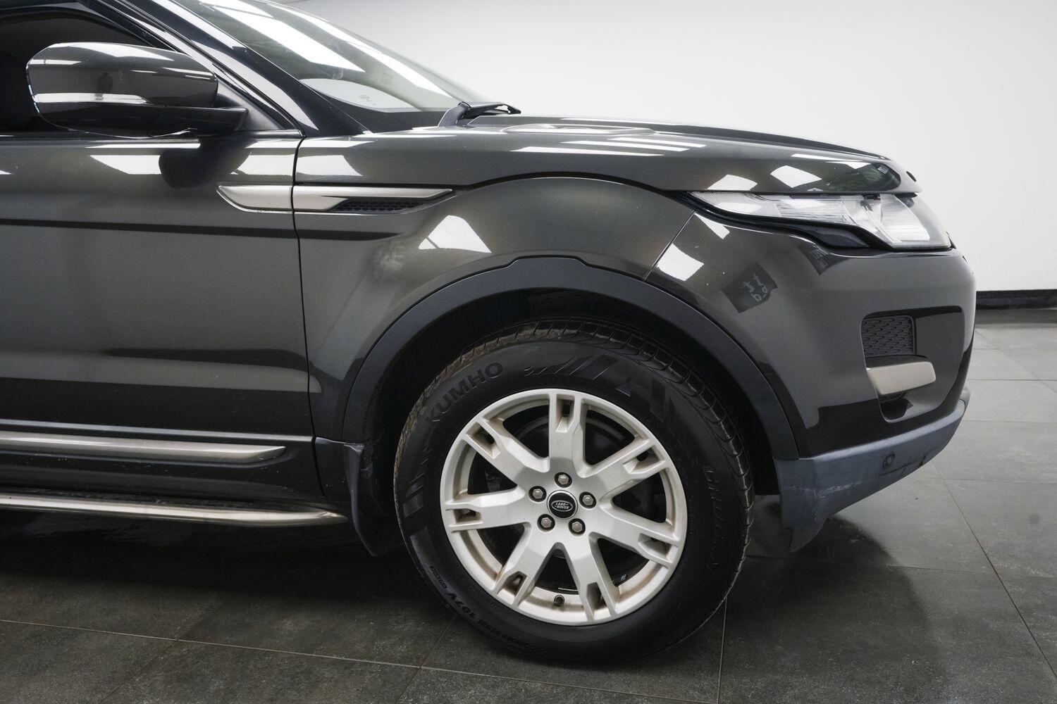 Land Rover Range Rover Evoque view 4