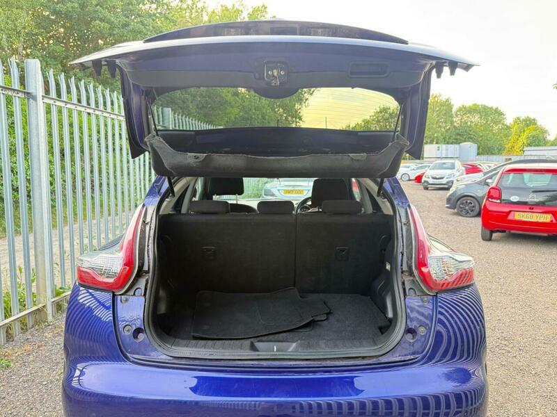 2014 Nissan Juke image 32