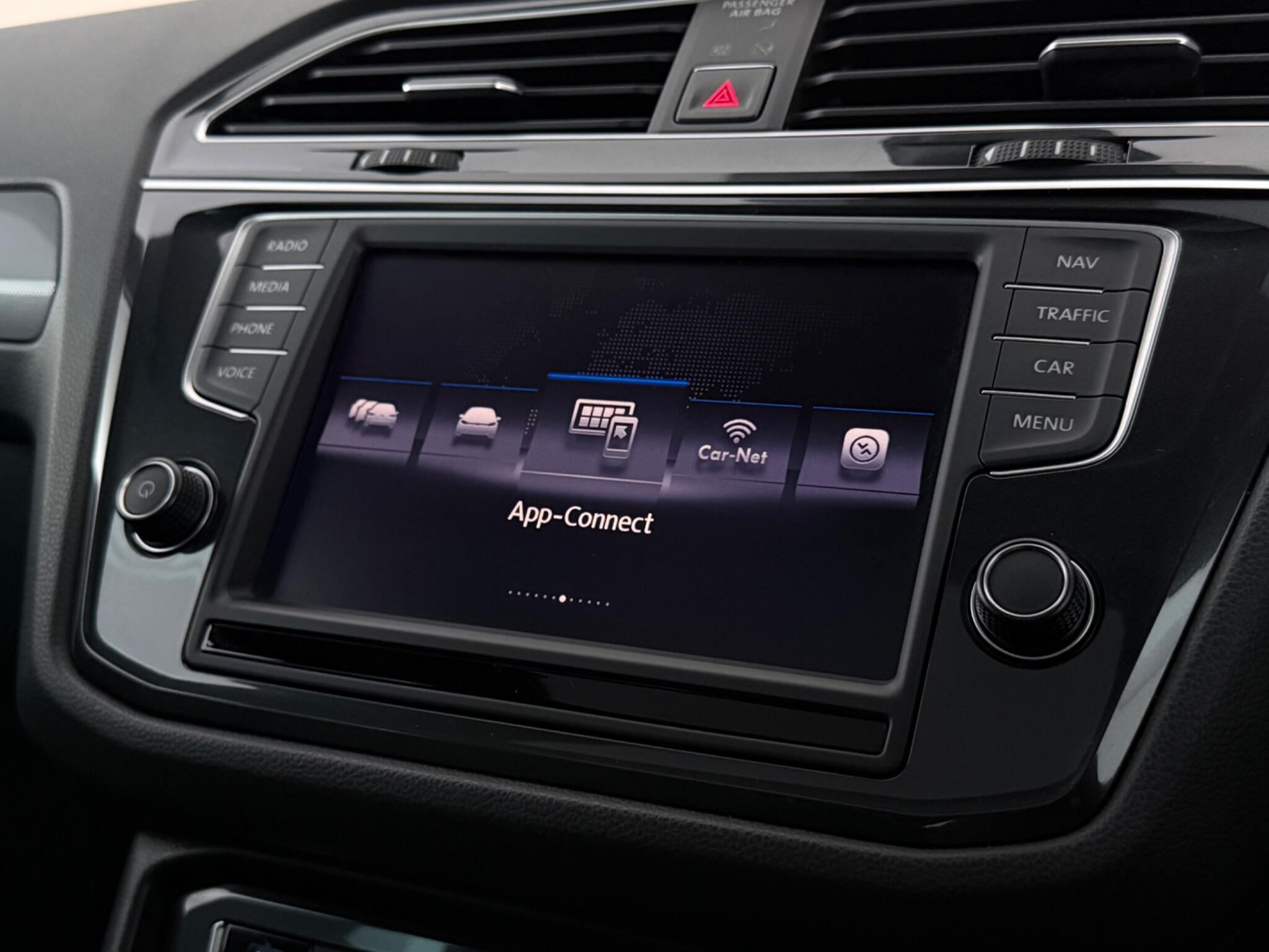 Volkswagen Tiguan view 27