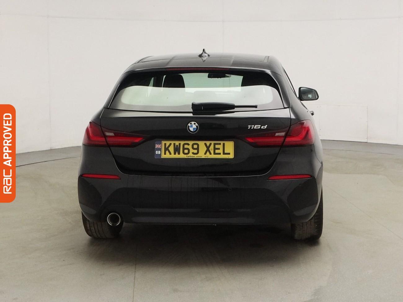 BMW 1 Series view 8