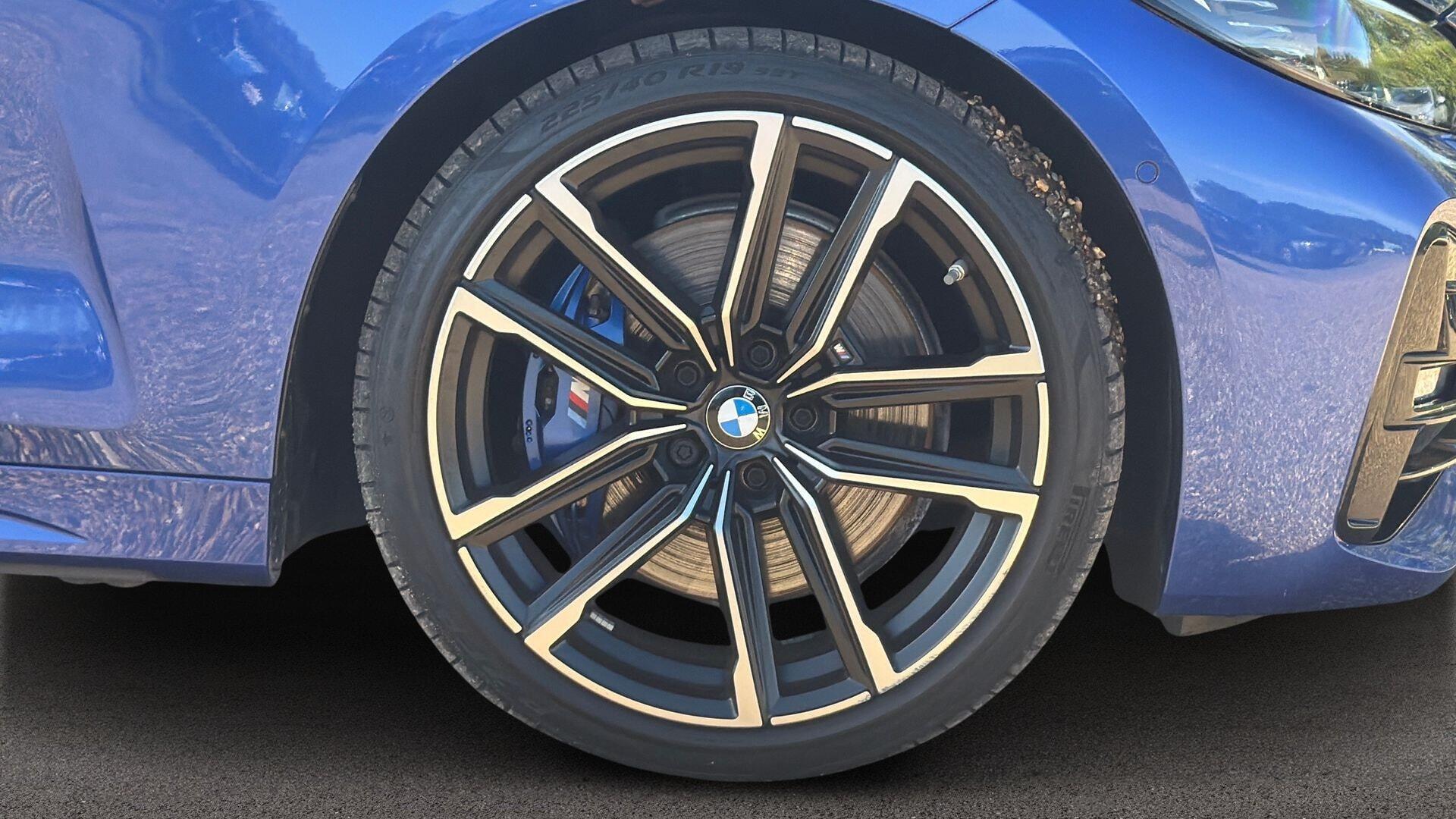 BMW 4 Series view 16