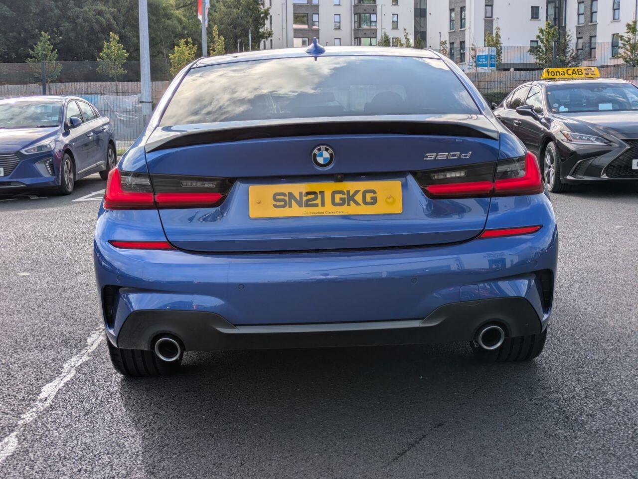BMW 3 Series view 5
