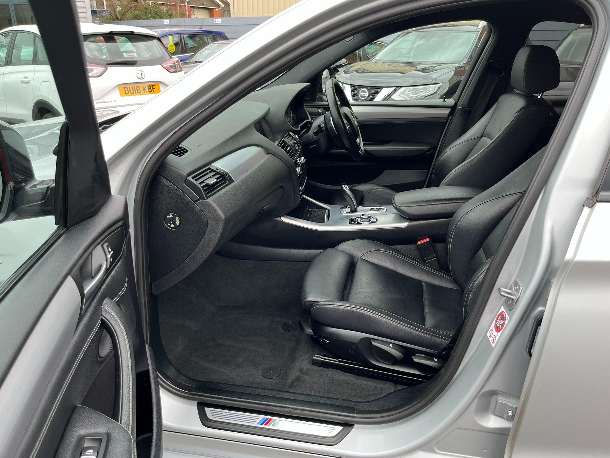 BMW X4 view 10