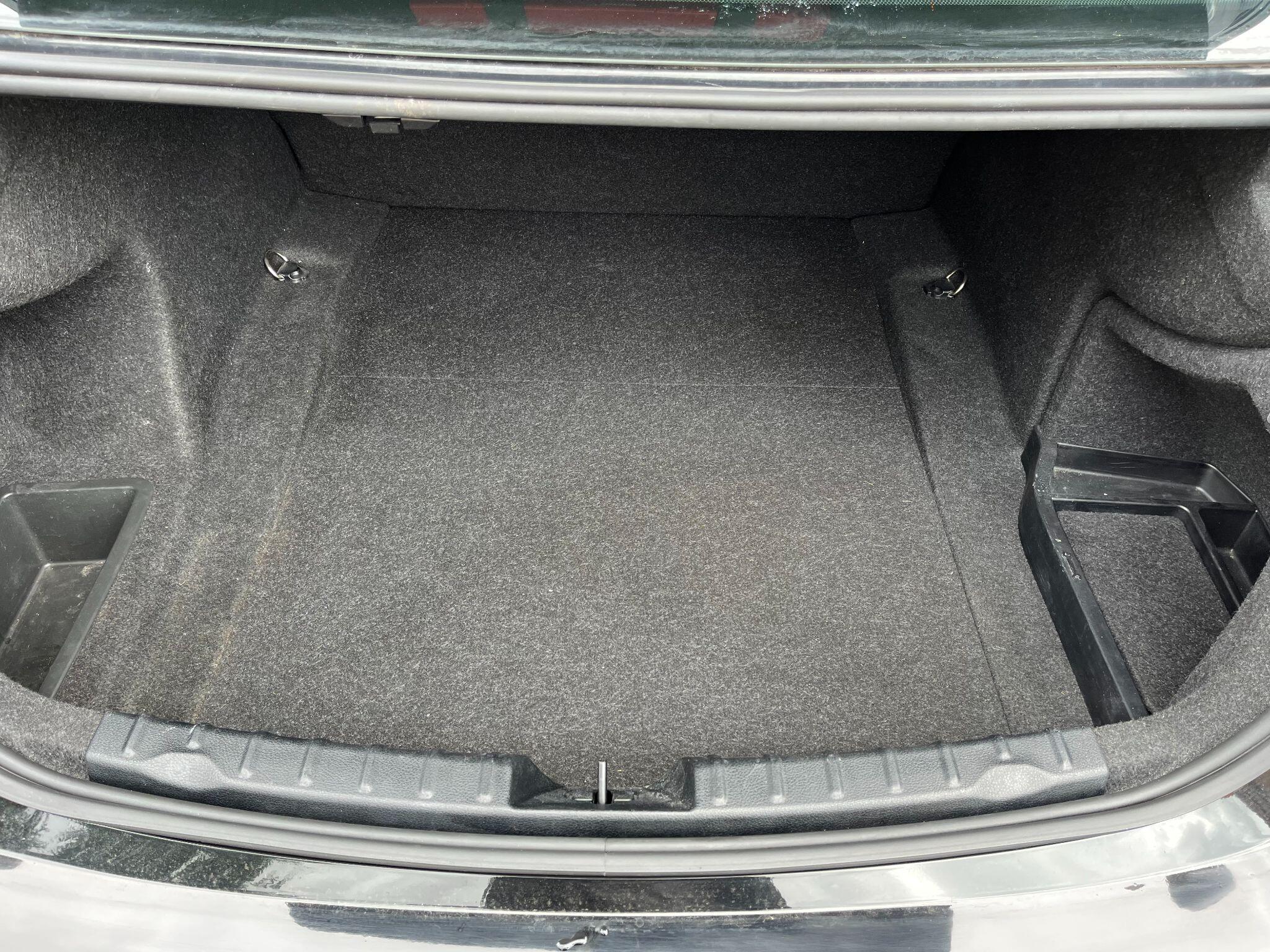 BMW 3 Series view 44