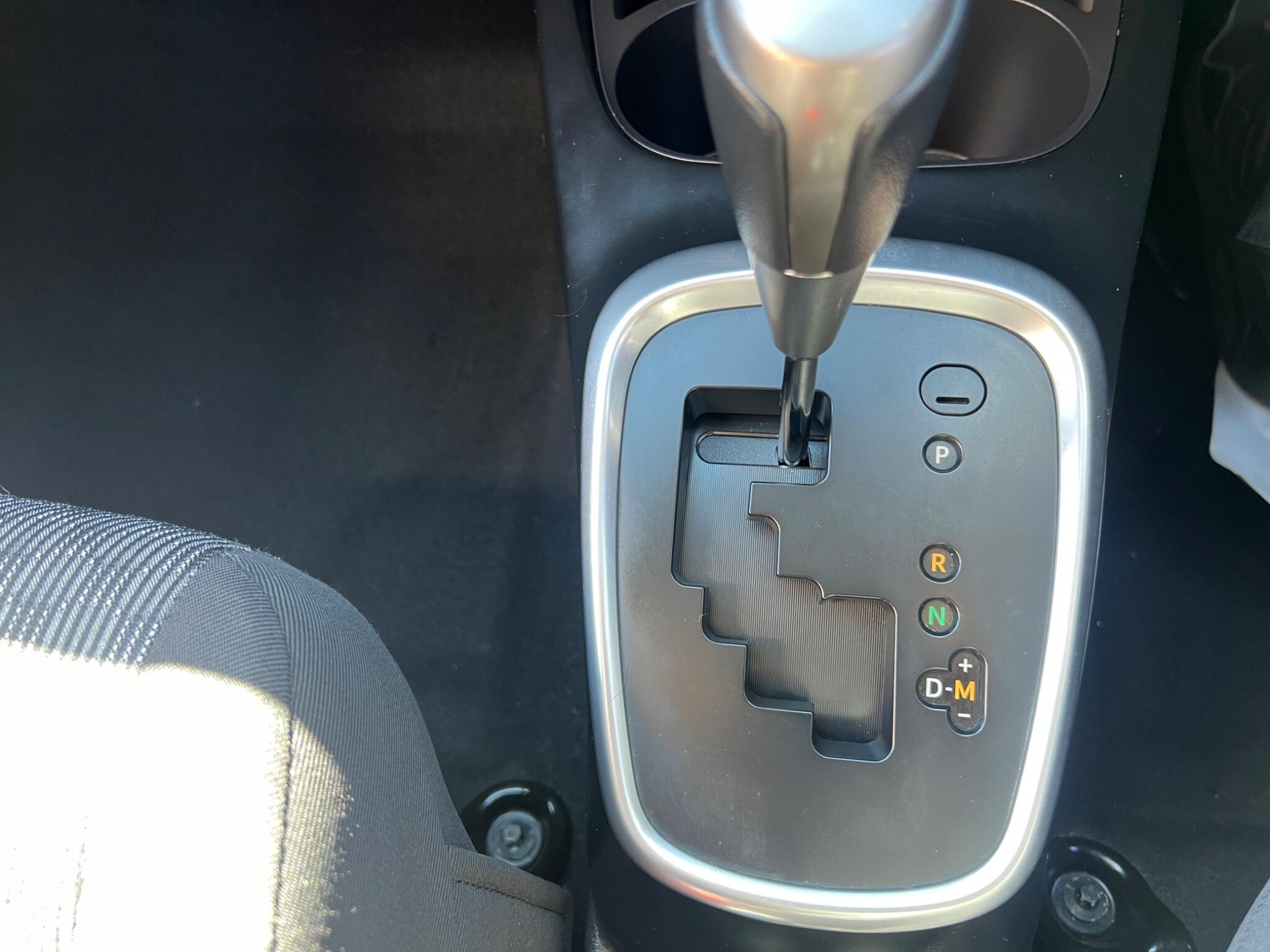 Toyota Yaris view 33