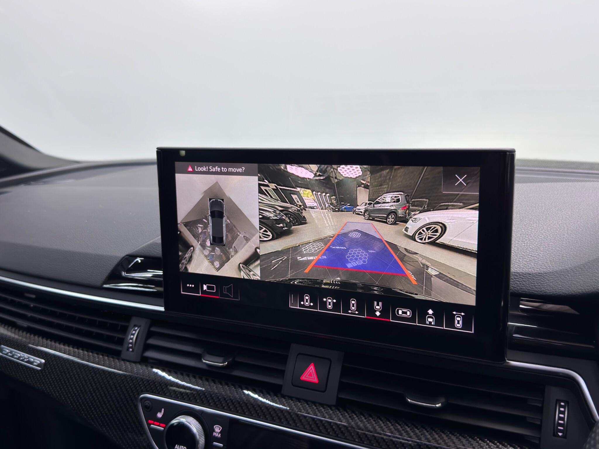 Audi RS5 view 10