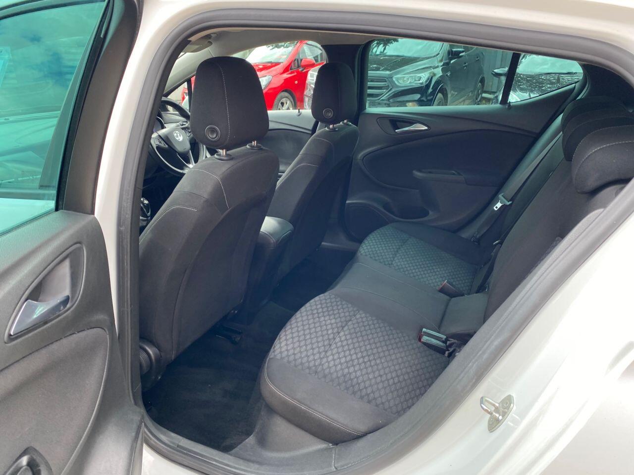 Vauxhall Astra view 28