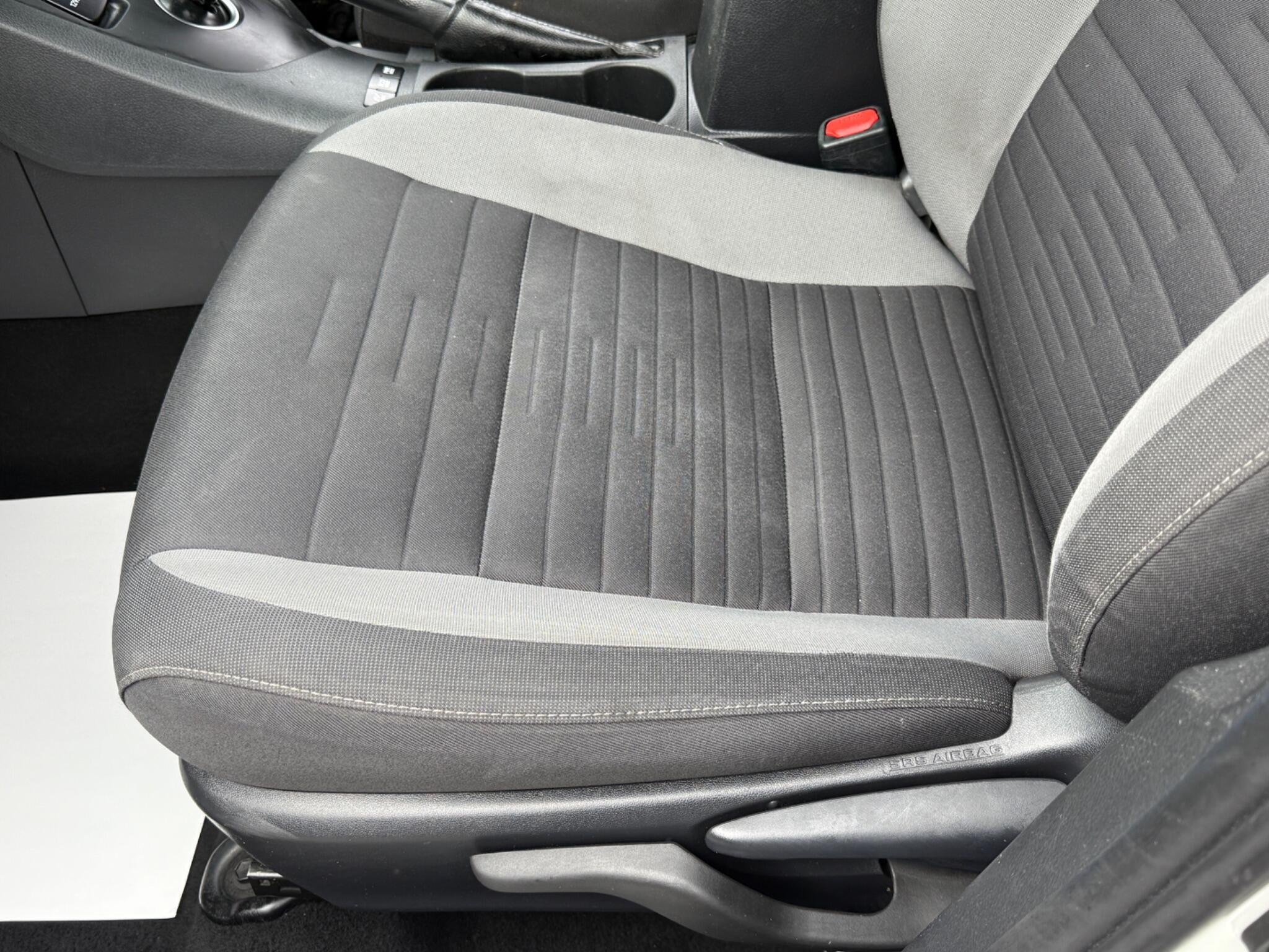 Toyota Auris - Image 46