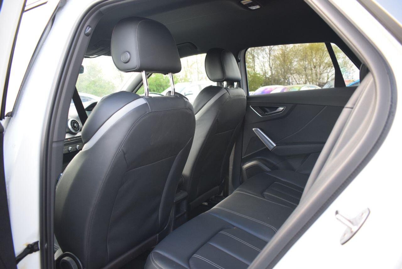 Audi Q2 view 20