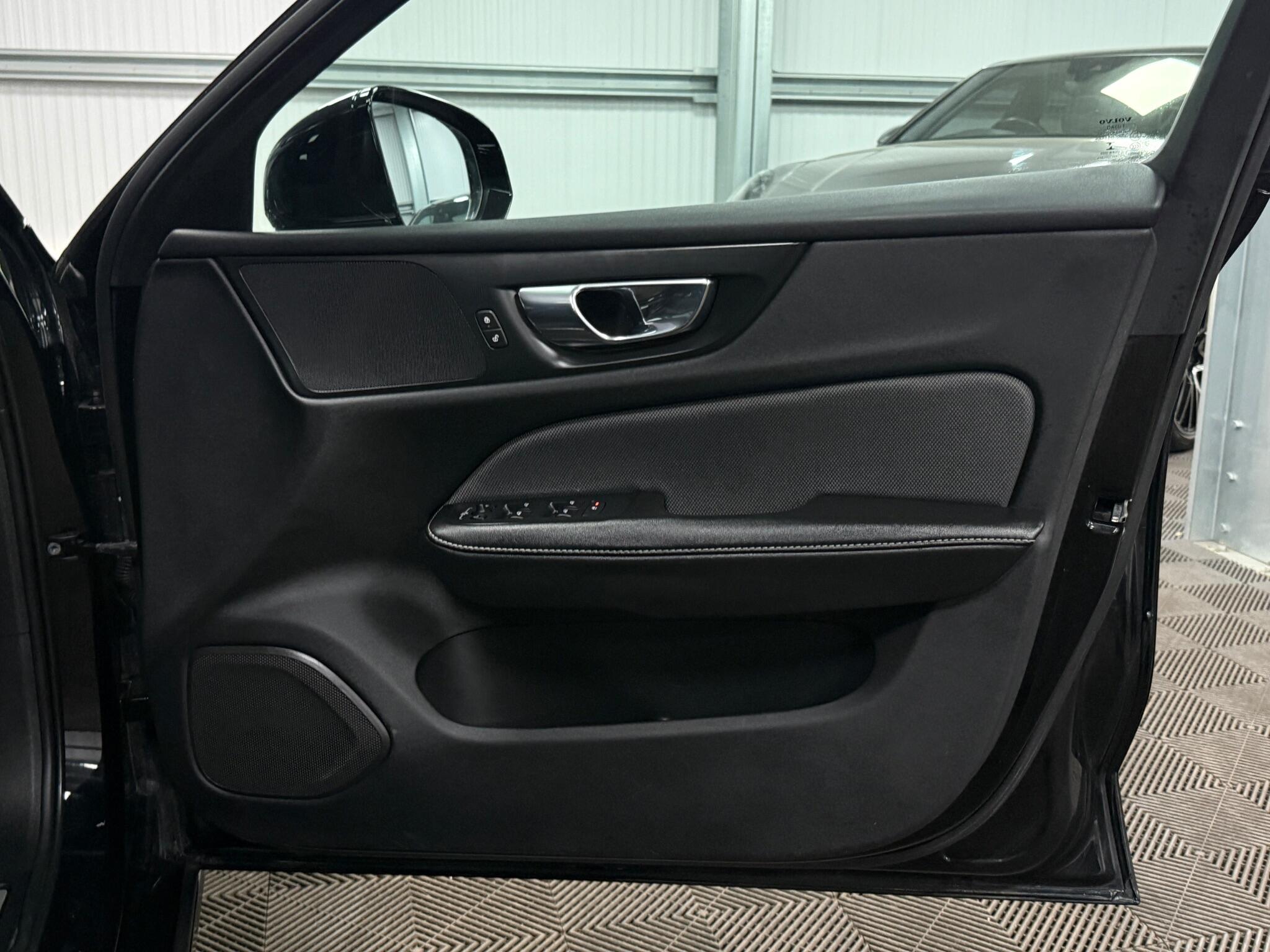 Volvo V60 view 26