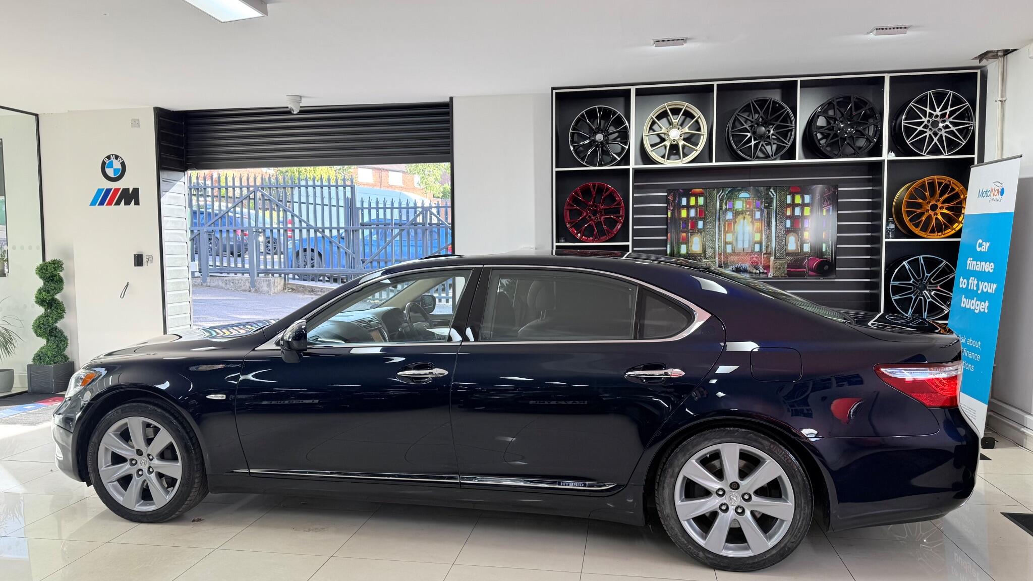 Lexus LS view 45