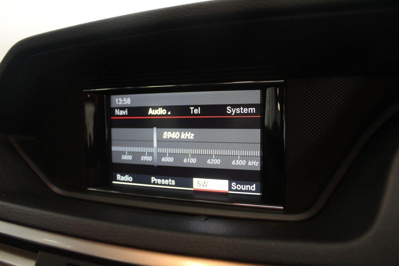 Mercedes-Benz E-Class view 36