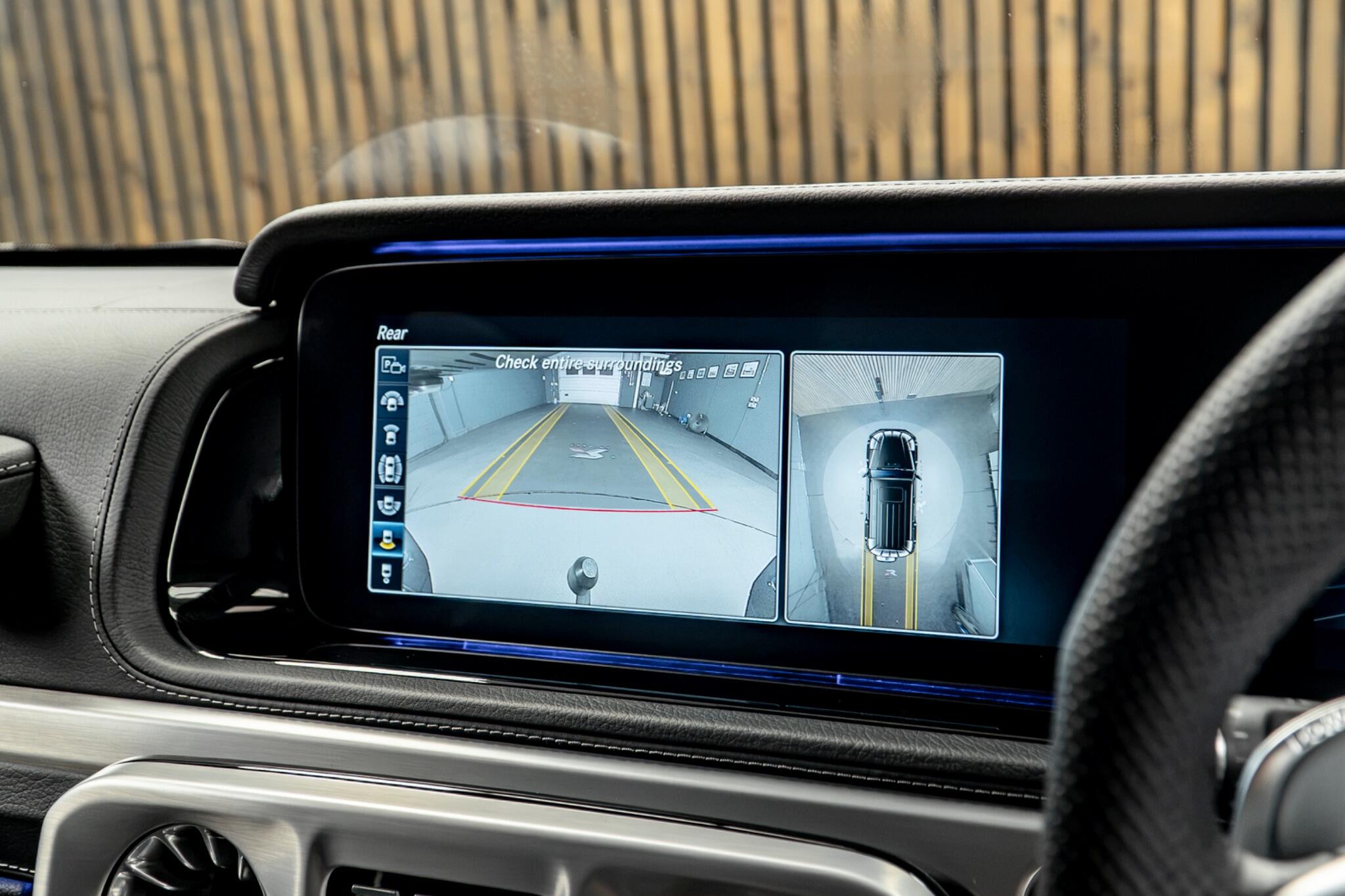 Mercedes-Benz G-Class view 27