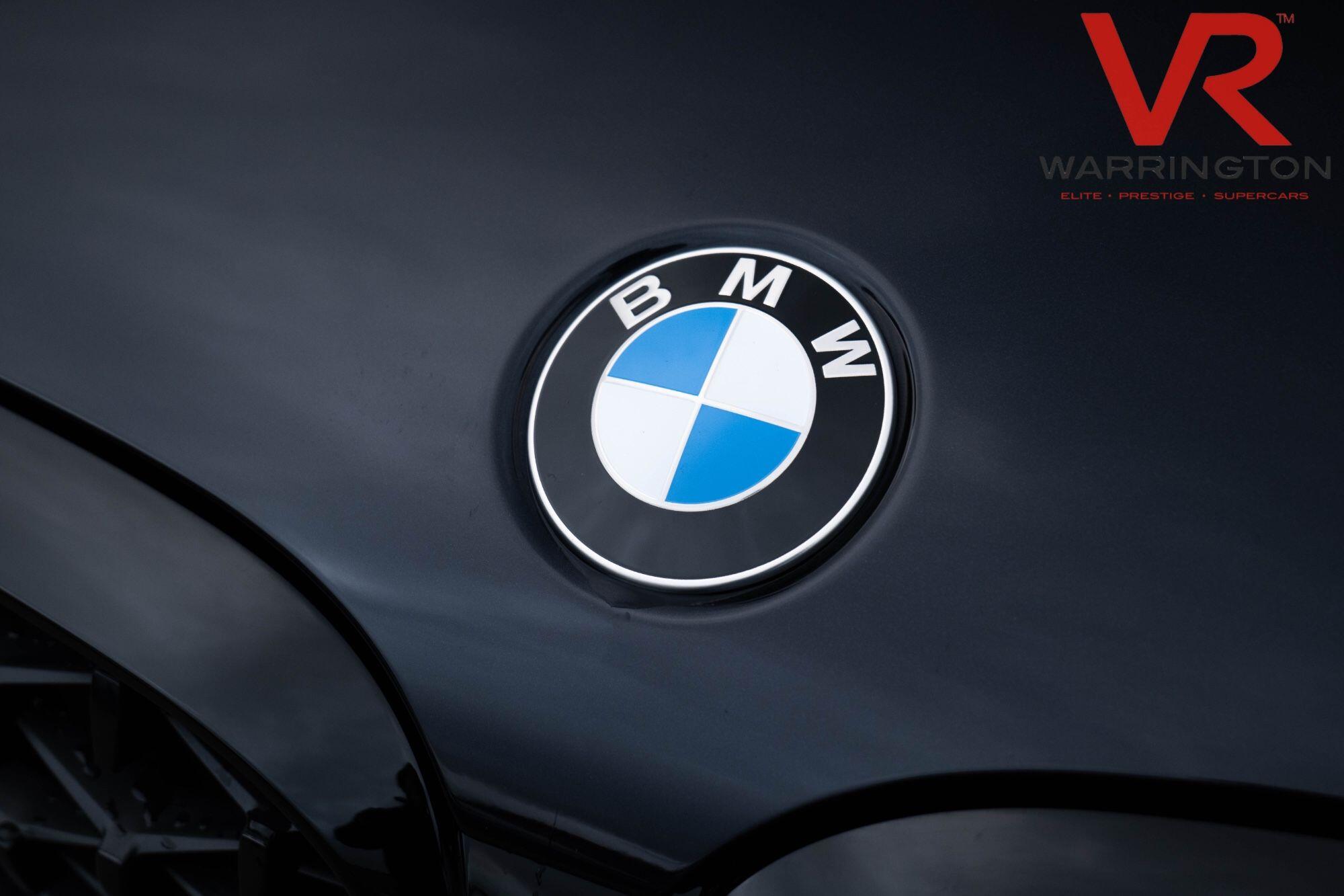 BMW X4 view 40