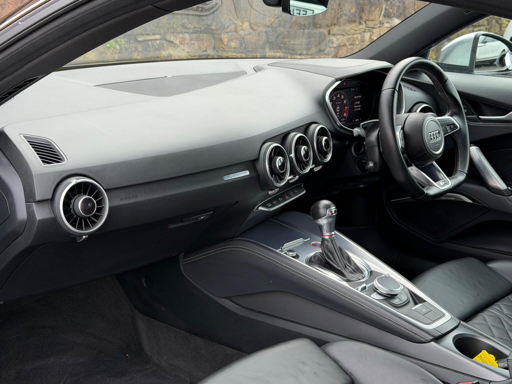 Audi TTS view 14