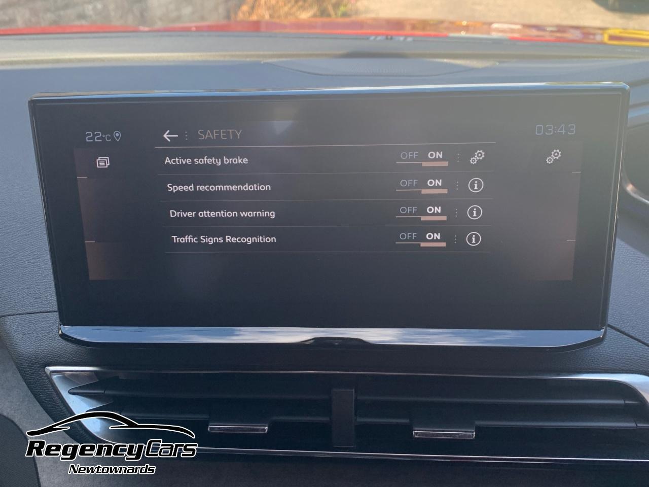 Peugeot 3008 view 34