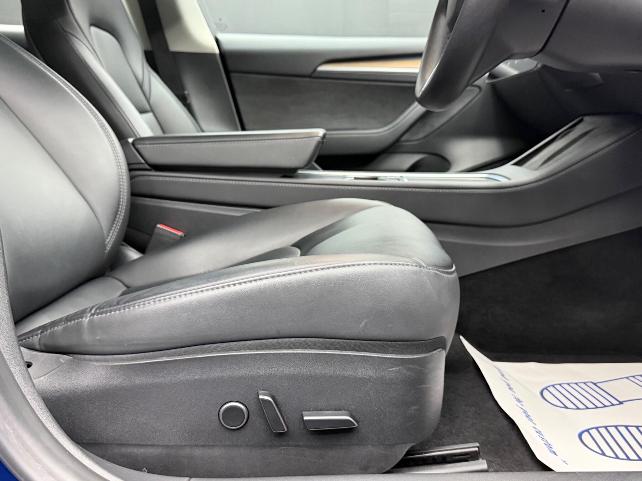 Tesla Model 3 view 36