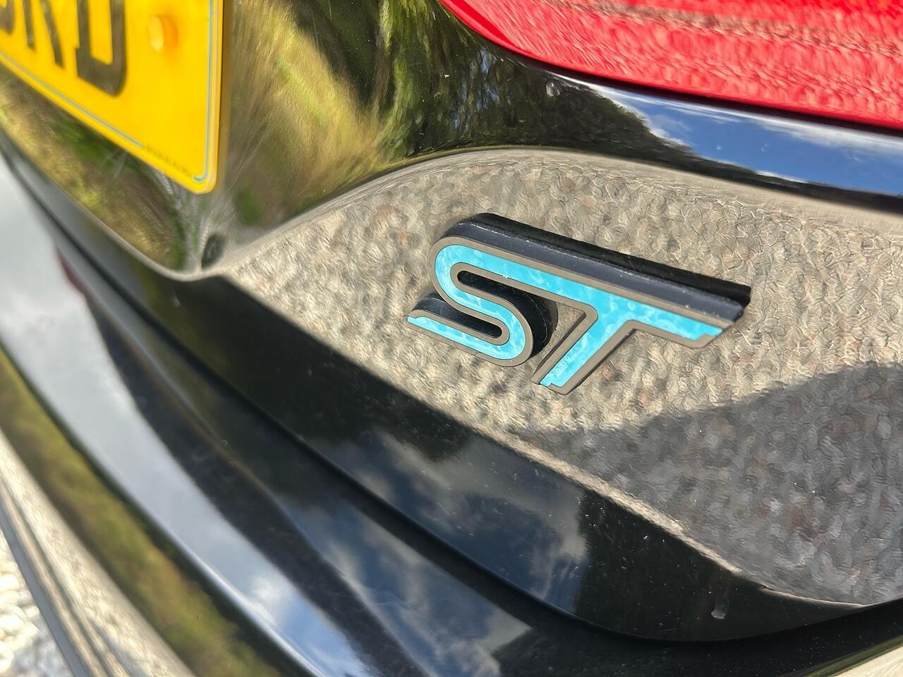 Ford Fiesta view 9