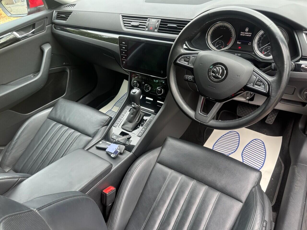 Skoda Superb view 2