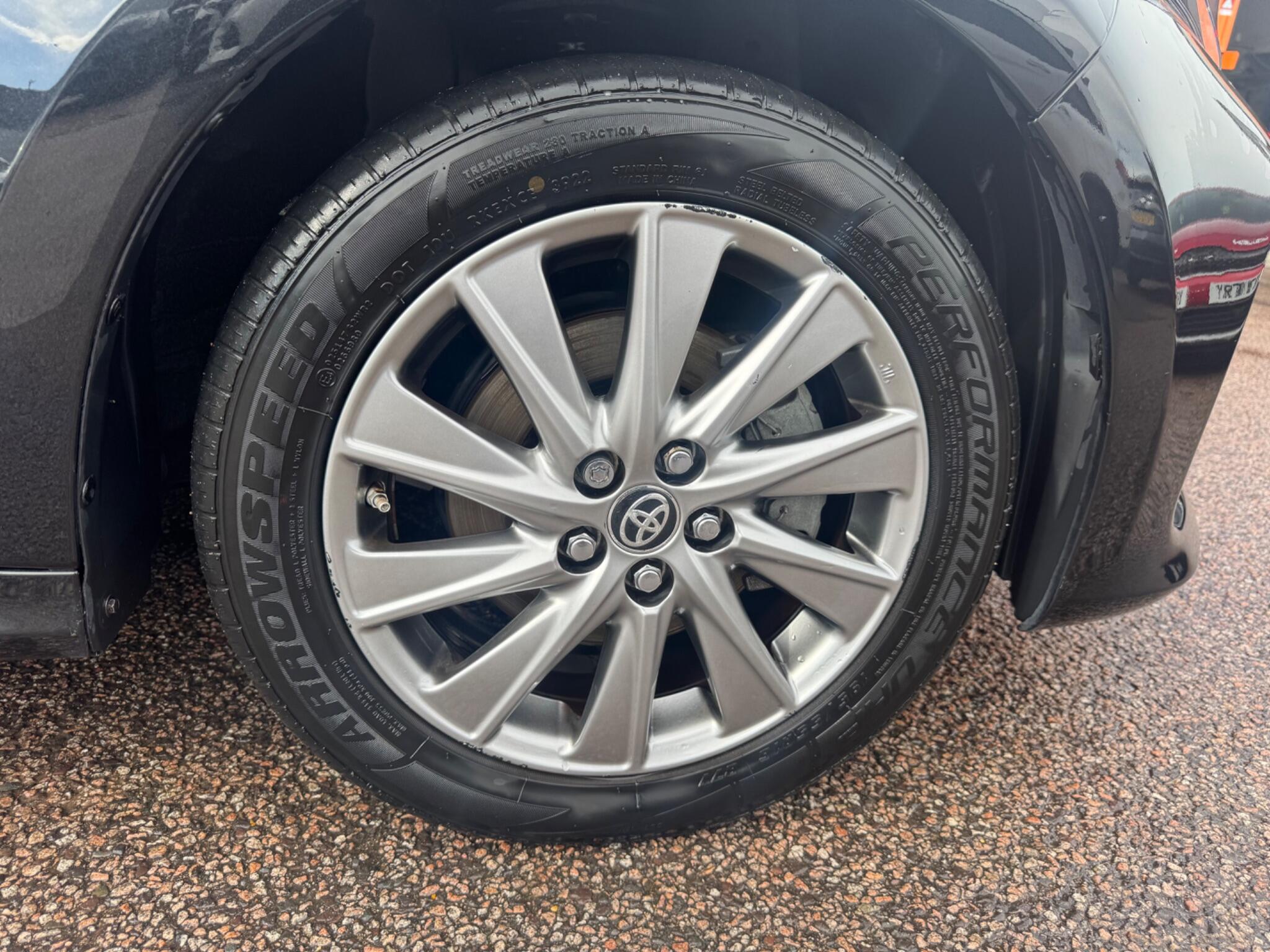 Toyota Yaris view 19
