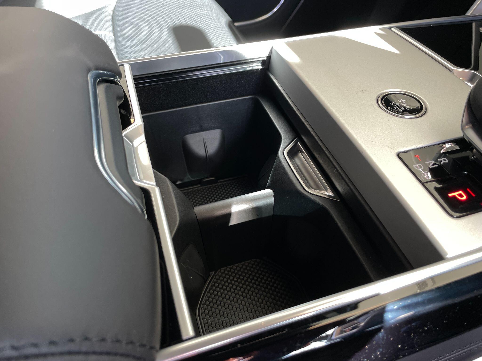 Land Rover Range Rover view 9